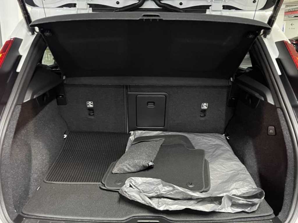 볼보 XC40 B4 AWD 울트라 브라이트 이미지 16