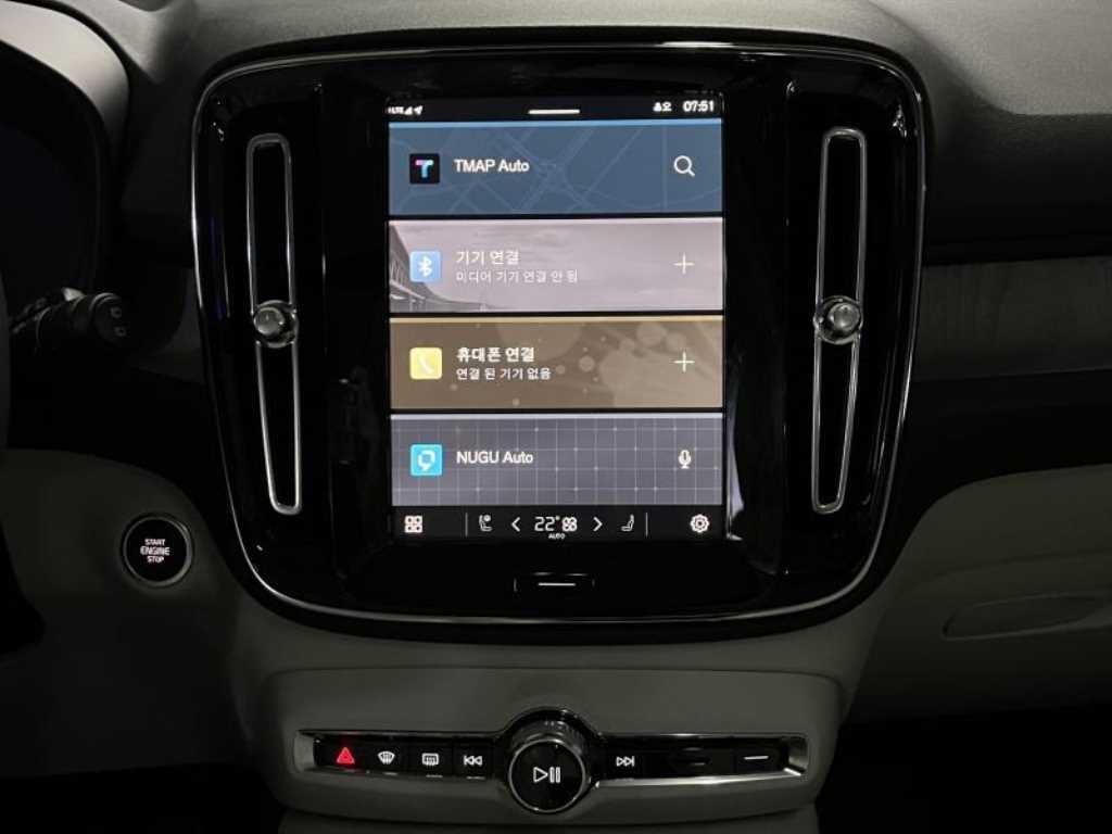 볼보 XC40 B4 AWD 울트라 브라이트 이미지 9