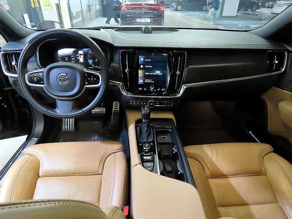 볼보 V90 V90 크로스컨트리 T5 프로 AWD 이미지 10