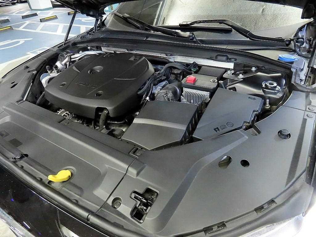 볼보 V90 V90 크로스컨트리 T5 프로 AWD 이미지 19