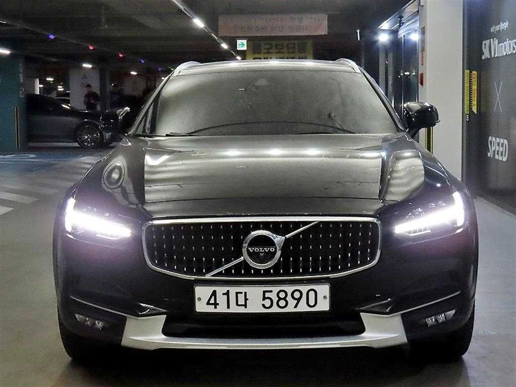 볼보 V90 V90 크로스컨트리 T5 프로 AWD 이미지 2