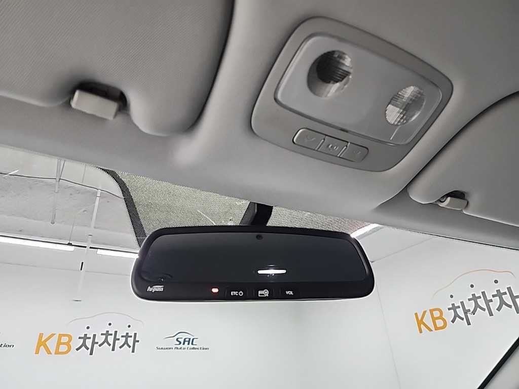 현대 스타렉스 더 뉴 그랜드 스타렉스 2WD 어반 9인승 프리미엄 스페셜 이미지 15