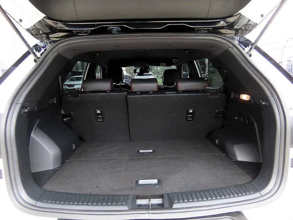 KG모빌리티(쌍용) 코란도 뷰티풀코란도 2WD 가솔린 1.5 C5 이미지 18