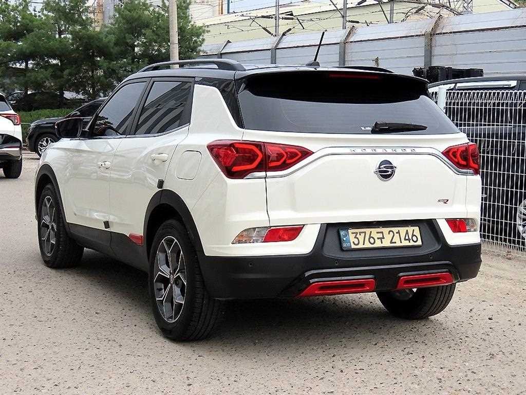 KG모빌리티(쌍용) 코란도 뷰티풀코란도 2WD 가솔린 1.5 C5 이미지 3