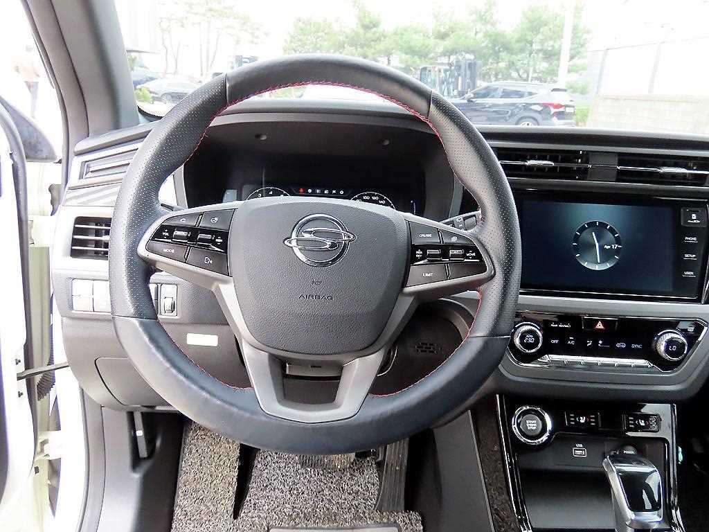 KG모빌리티(쌍용) 코란도 뷰티풀코란도 2WD 가솔린 1.5 C5 이미지 8