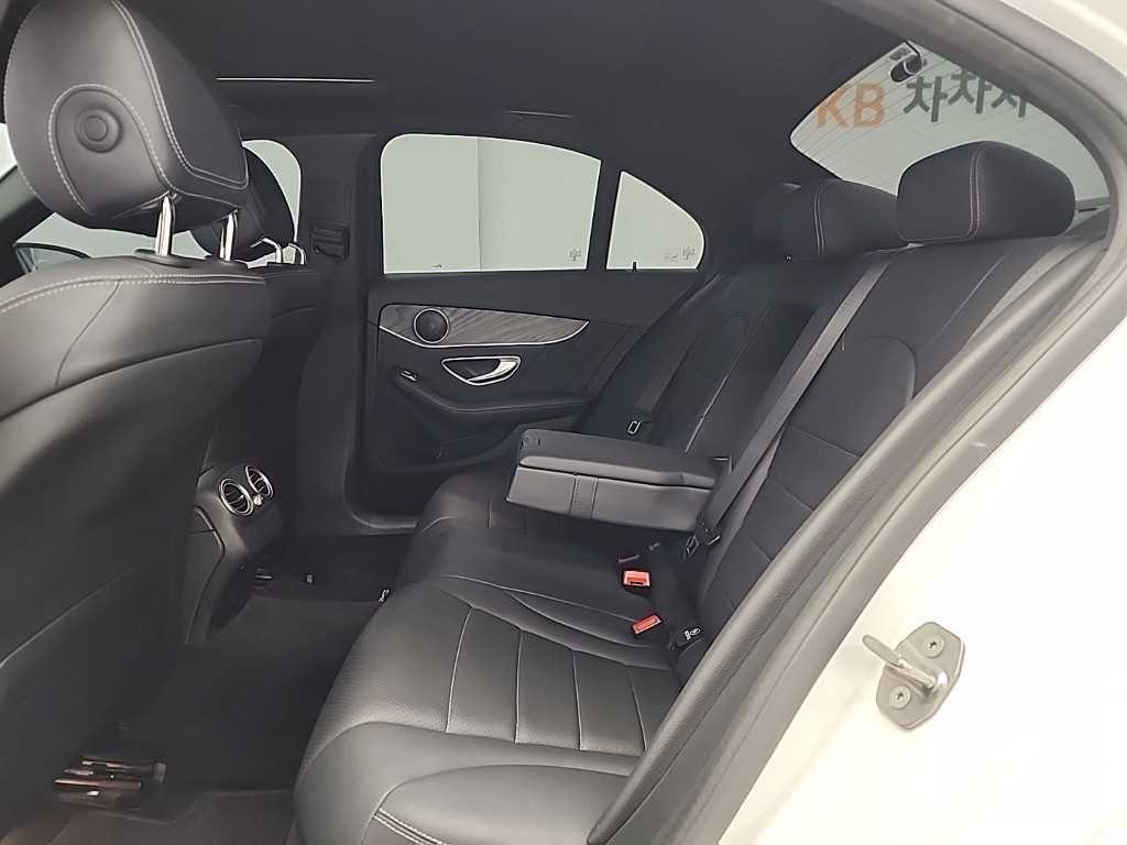 벤츠 C 클래스 C클래스 W205 C200 4MATIC AMG LINE 이미지 12