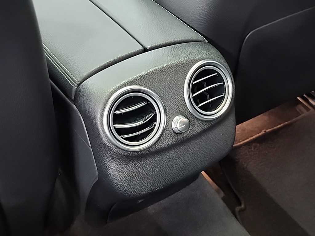 벤츠 C 클래스 C클래스 W205 C200 4MATIC AMG LINE 이미지 13