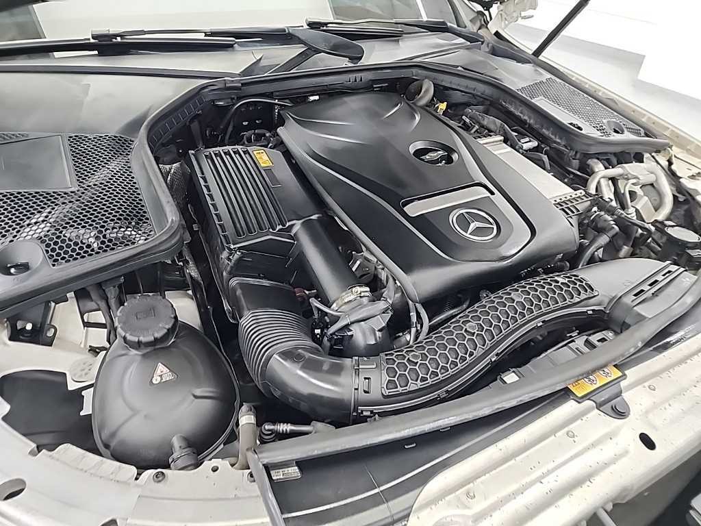 벤츠 C 클래스 C클래스 W205 C200 4MATIC AMG LINE 이미지 5