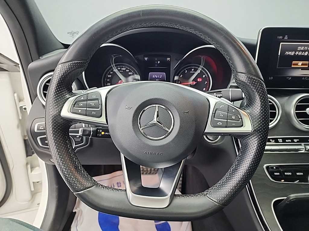 벤츠 C 클래스 C클래스 W205 C200 4MATIC AMG LINE 이미지 9
