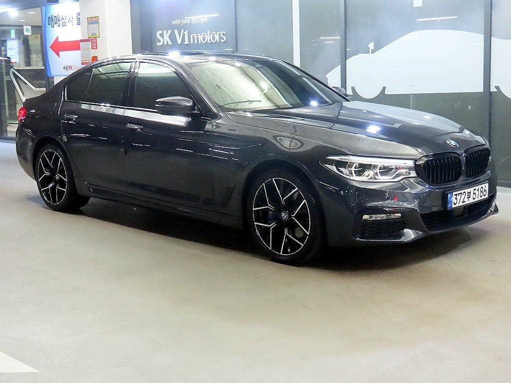BMW 5시리즈 5시리즈 (G30) 530i M 스포츠 플러스 이미지 1