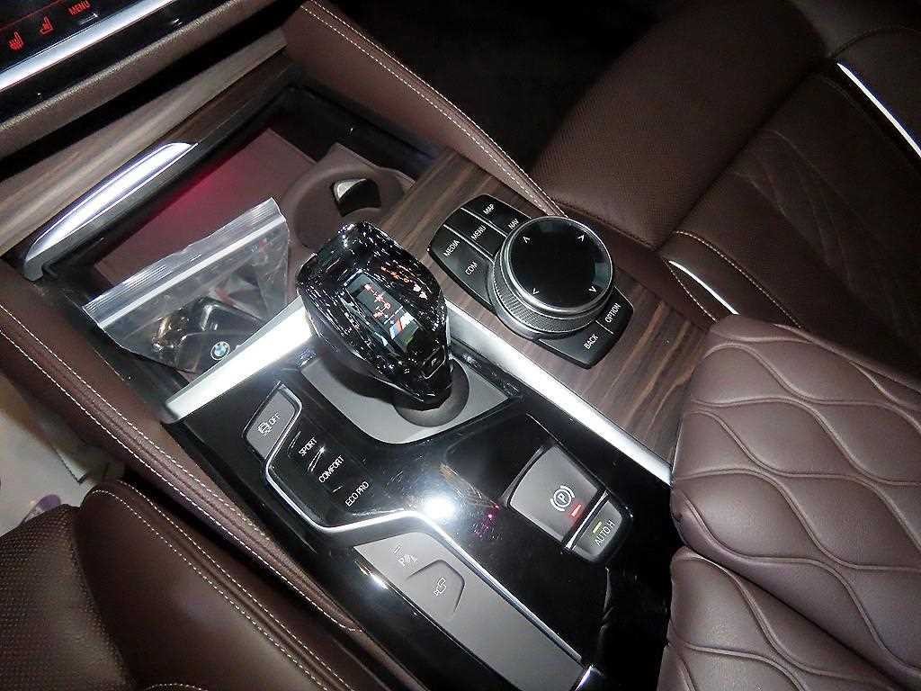 BMW 5시리즈 5시리즈 (G30) 530i M 스포츠 플러스 이미지 12