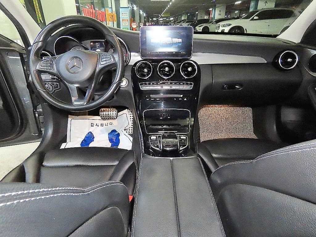 벤츠 C 클래스 C클래스 W205 C220 d 아방가르드 이미지 10