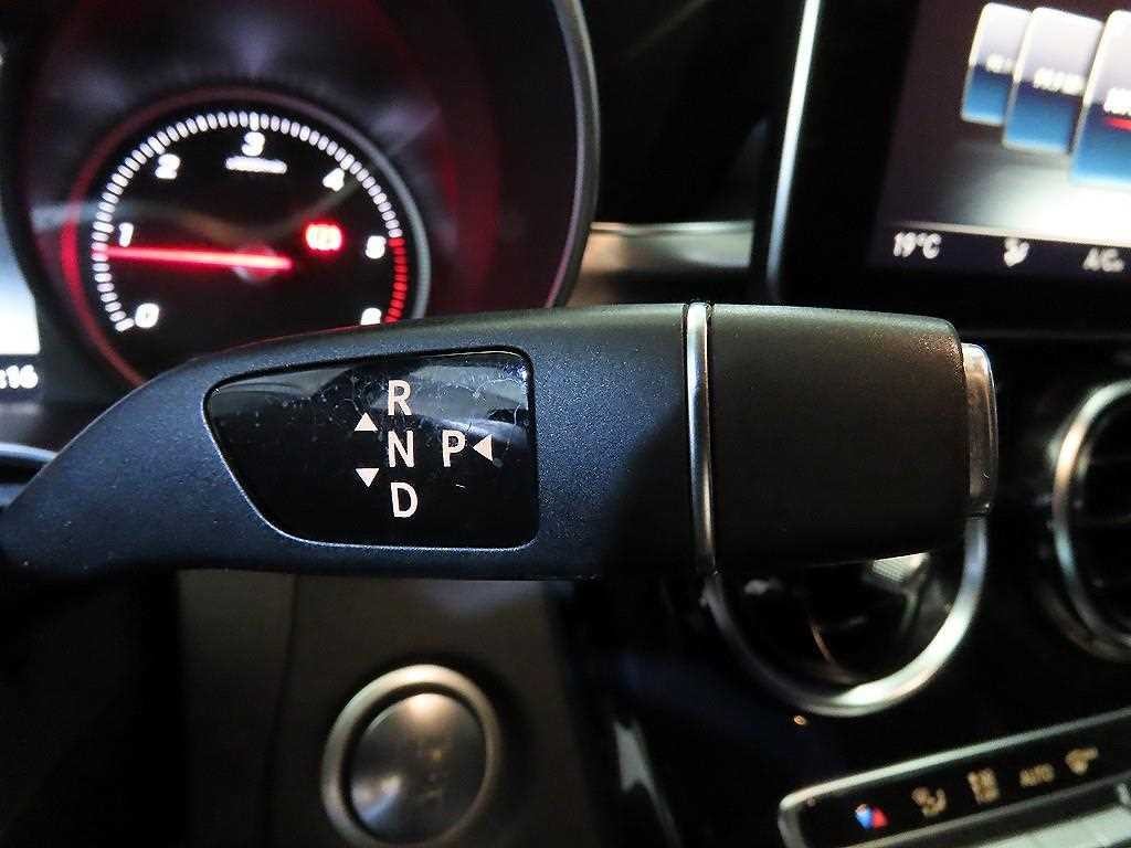 벤츠 C 클래스 C클래스 W205 C220 d 아방가르드 이미지 12