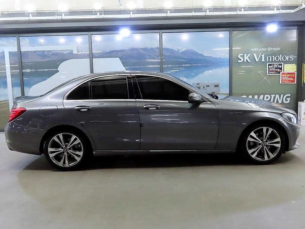 벤츠 C 클래스 C클래스 W205 C220 d 아방가르드 이미지 3