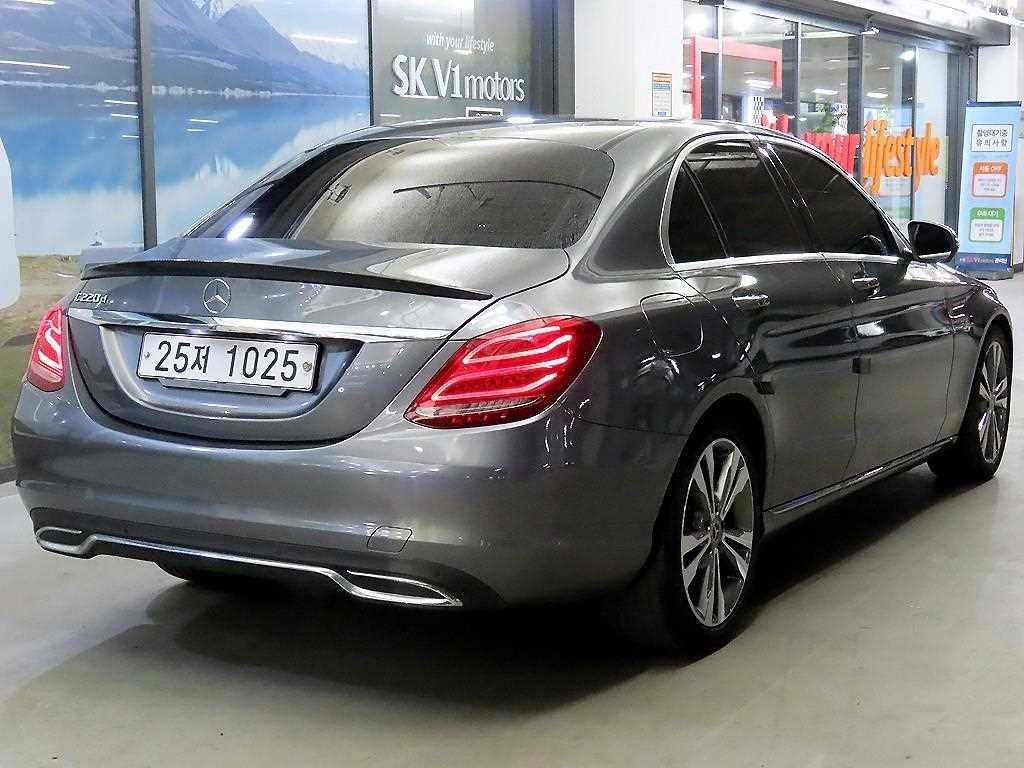 벤츠 C 클래스 C클래스 W205 C220 d 아방가르드 이미지 4