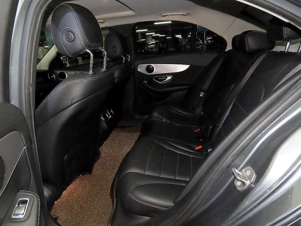 벤츠 C 클래스 C클래스 W205 C220 d 아방가르드 이미지 7