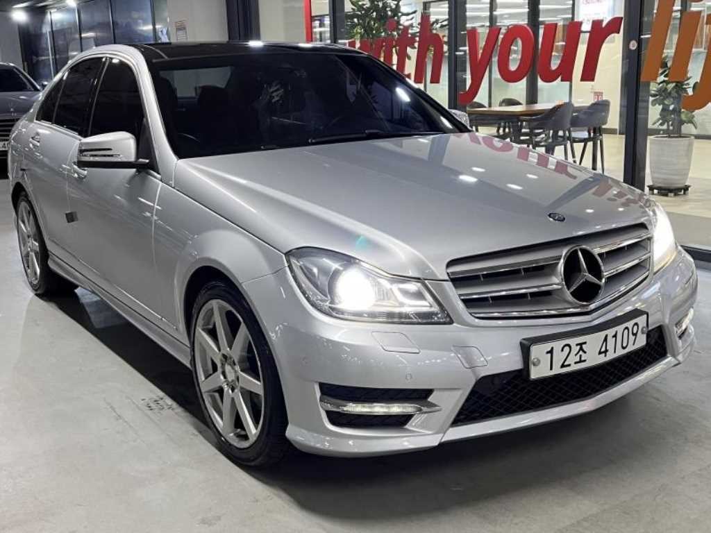 벤츠 C 클래스 C클래스 W204 C200 CGI 아방가르드 스타일패키지 이미지 1