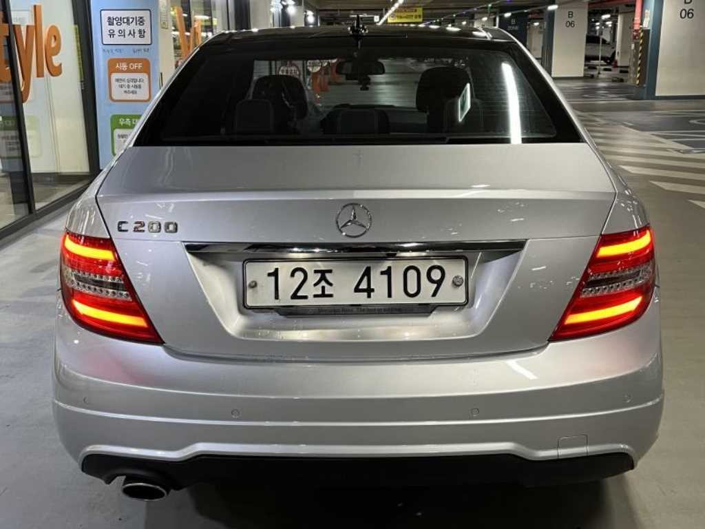 벤츠 C 클래스 C클래스 W204 C200 CGI 아방가르드 스타일패키지 이미지 5