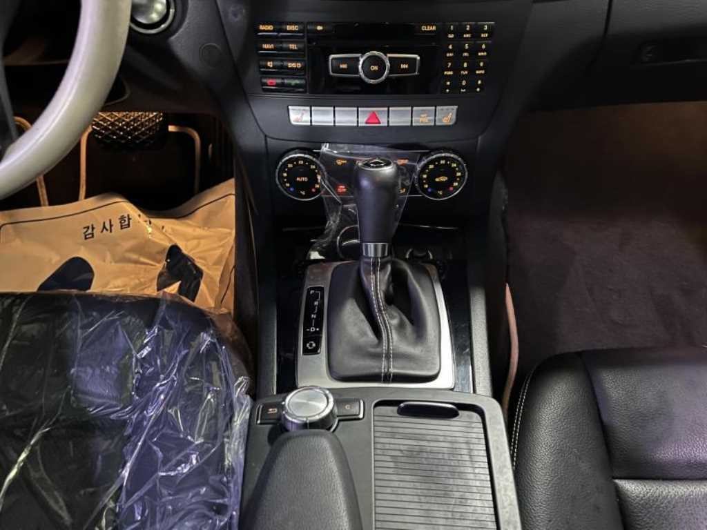 벤츠 C 클래스 C클래스 W204 C200 CGI 아방가르드 스타일패키지 이미지 8