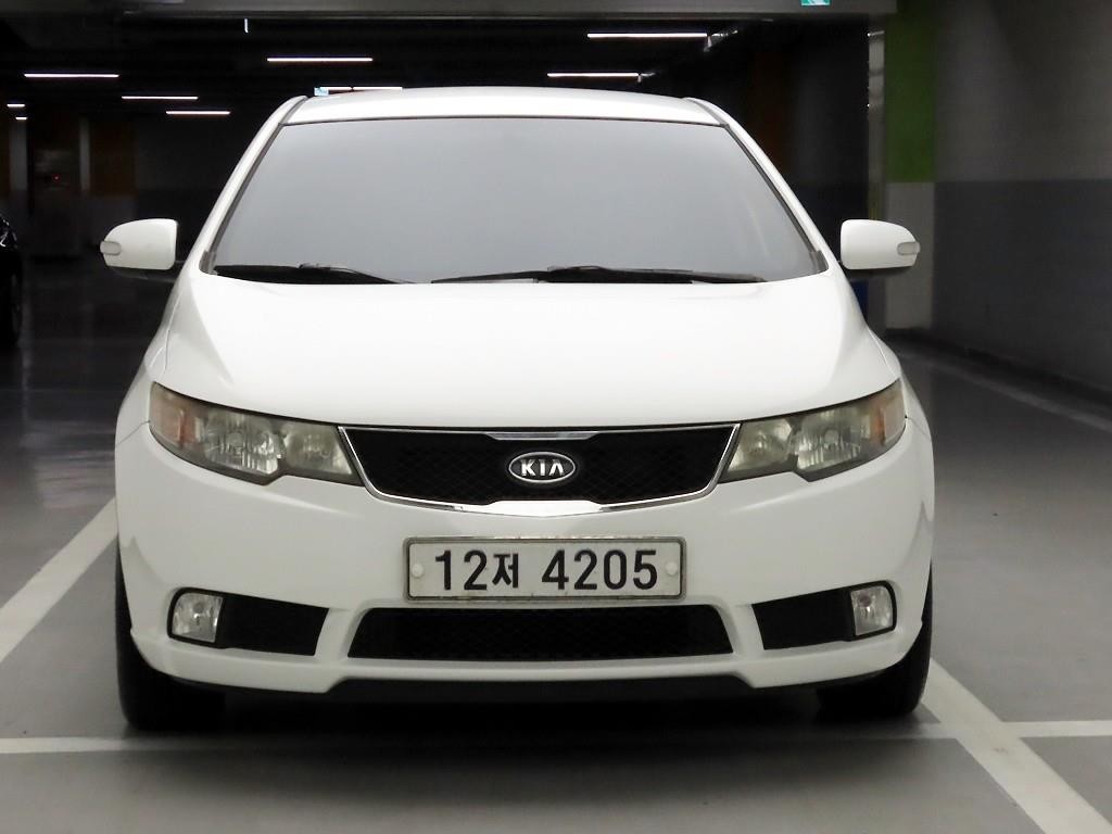 기아 포르테 가솔린 1.6 CVVT PREMIUM(SI) 블랙 이미지 1