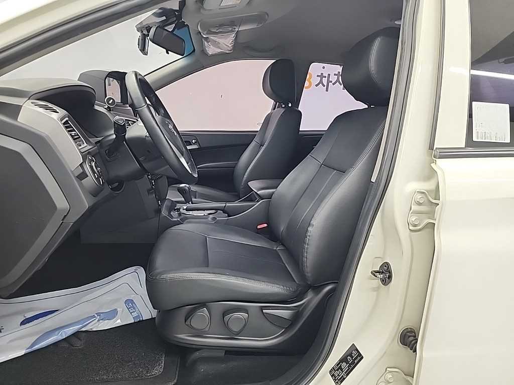 KG모빌리티(쌍용) 코란도 더뉴코란도스포츠 CX7(4WD) 클럽 이미지 11