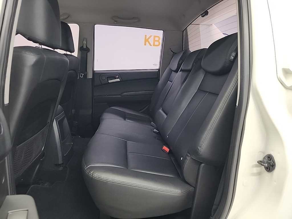 KG모빌리티(쌍용) 코란도 더뉴코란도스포츠 CX7(4WD) 클럽 이미지 12