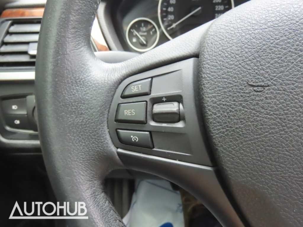 BMW 3시리즈 3시리즈 (F30) 320d 이미지 11