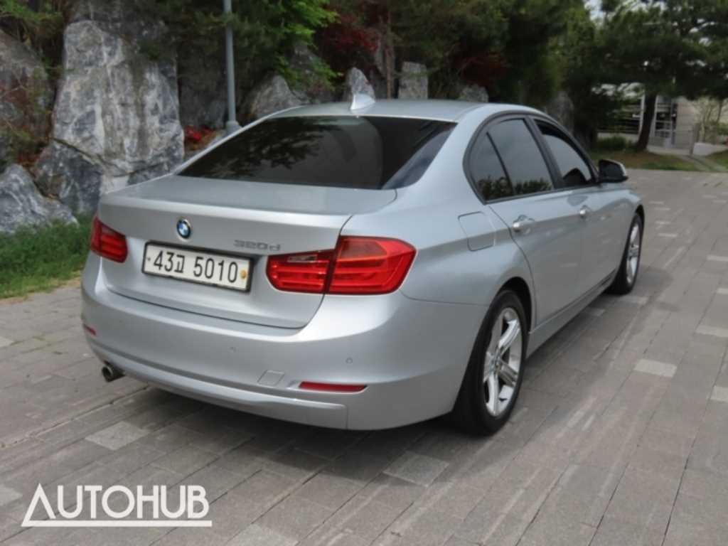BMW 3시리즈 3시리즈 (F30) 320d 이미지 3