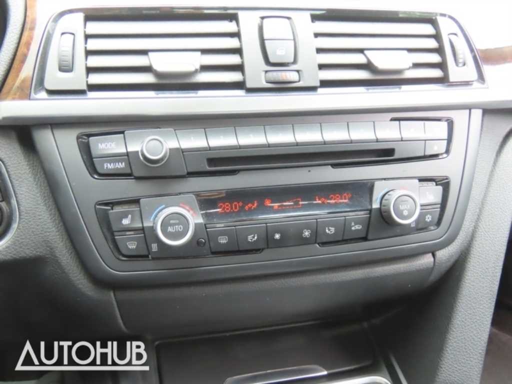 BMW 3시리즈 3시리즈 (F30) 320d 이미지 7