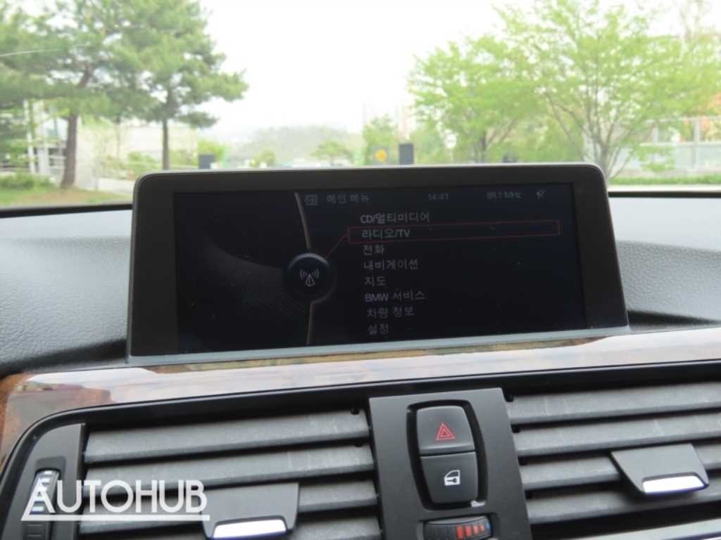 BMW 3시리즈 3시리즈 (F30) 320d 이미지 8