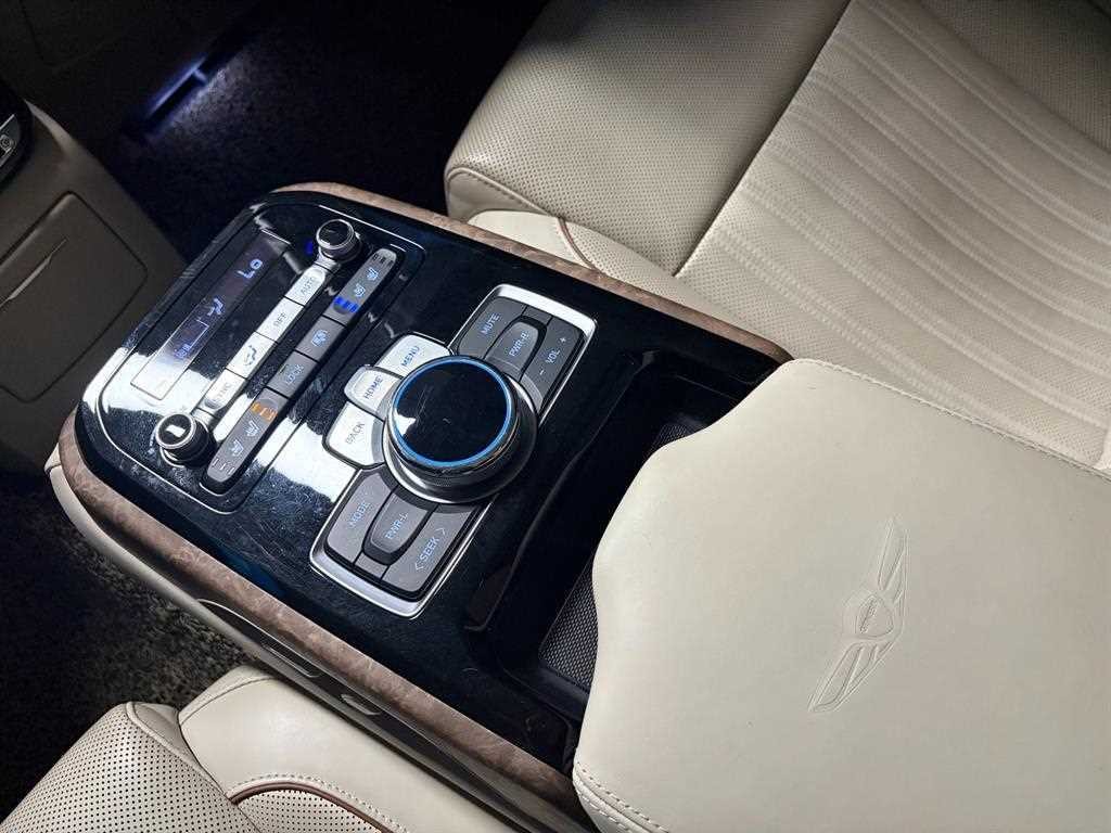 제네시스 G90 5.0 GDI AWD 프레스티지 이미지 17