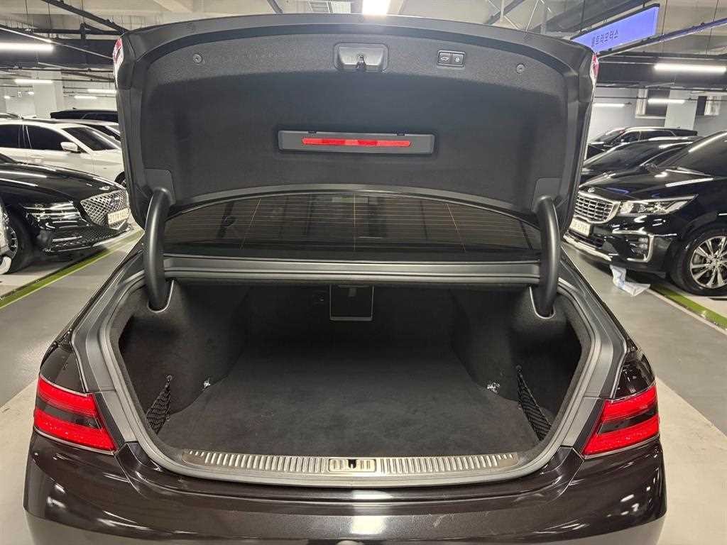 제네시스 G90 5.0 GDI AWD 프레스티지 이미지 18