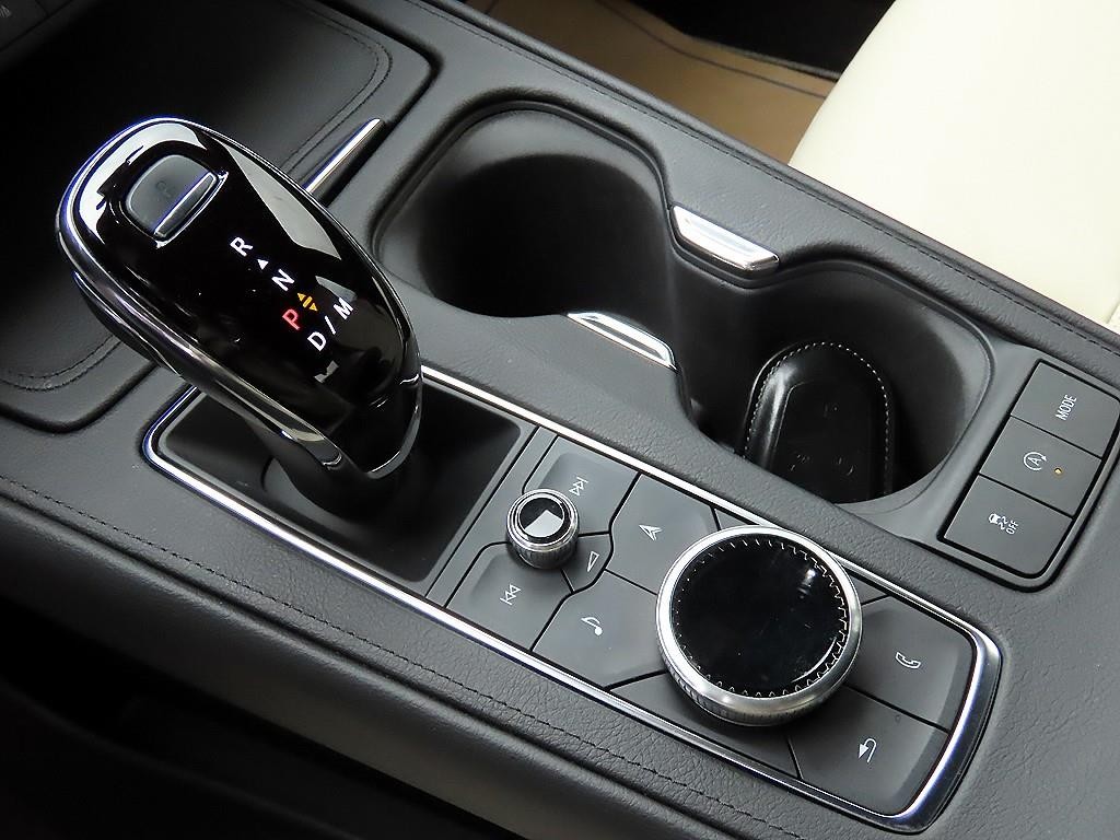 캐딜락 XT4 2.0 스포츠 AWD 이미지 11