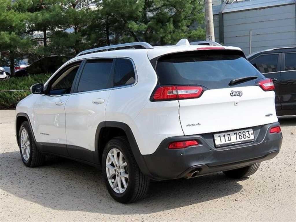 지프 체로키 체로키(KL) 2.4 론지튜드 AWD 이미지 4