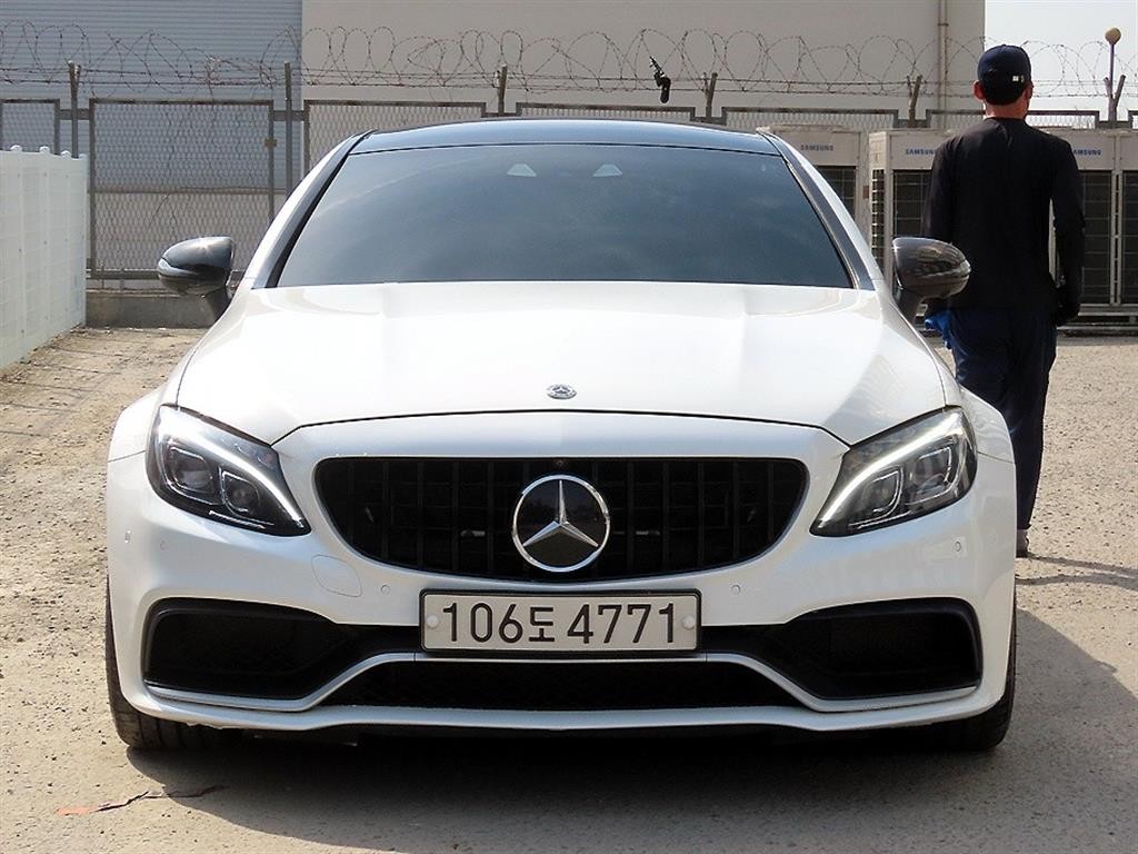 벤츠 C 클래스 C클래스 W205 C63 S AMG 쿠페 이미지 1