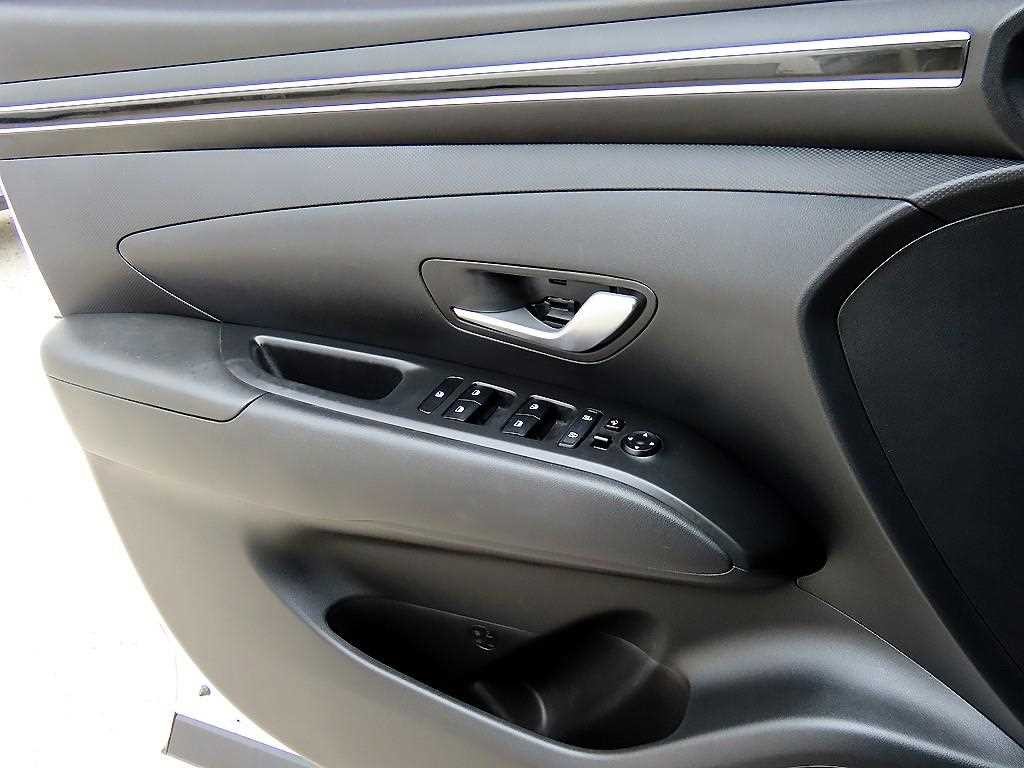 현대 투싼 투싼 (NX4) 디젤 2.0 2WD 모던 이미지 11