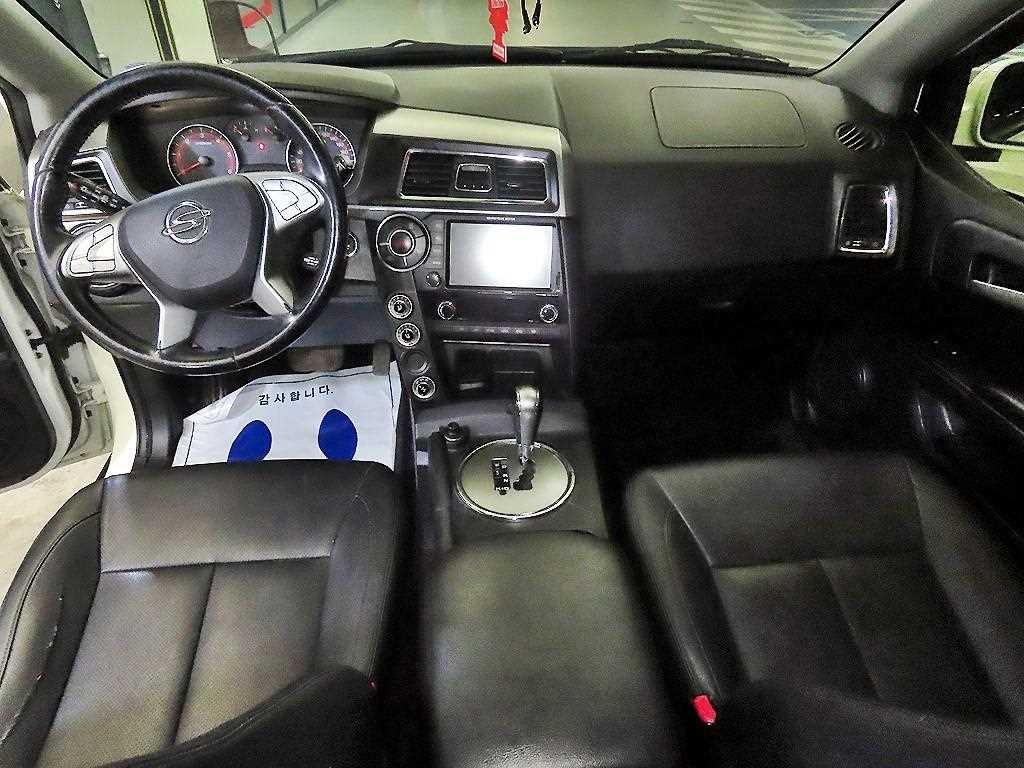 KG모빌리티(쌍용) 코란도 코란도스포츠 디젤 4WD 익스트림 이미지 10