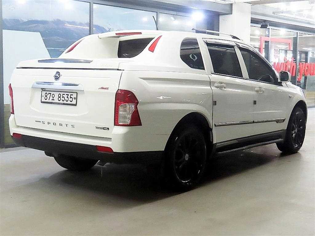 KG모빌리티(쌍용) 코란도 코란도스포츠 디젤 4WD 익스트림 이미지 4