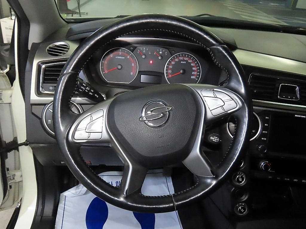 KG모빌리티(쌍용) 코란도 코란도스포츠 디젤 4WD 익스트림 이미지 8