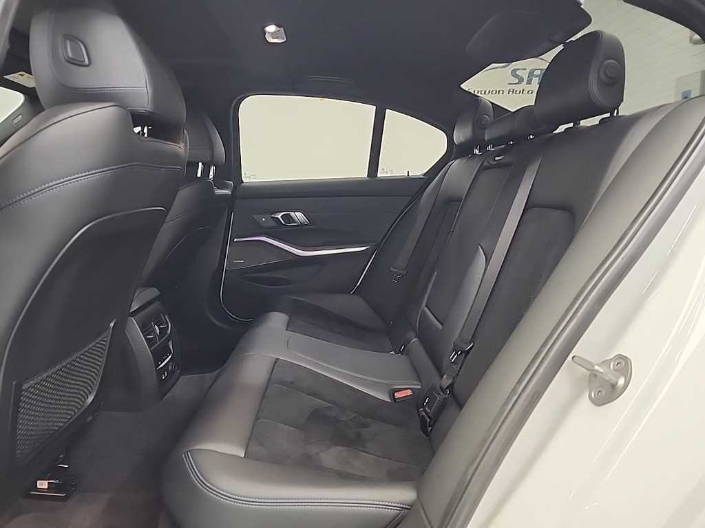 BMW 3시리즈 3시리즈 (G20) 320d M 스포츠 이미지 12