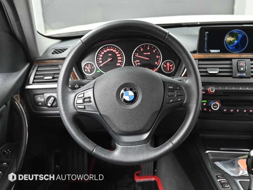 BMW 3시리즈 3시리즈 (F30) 320d 이미지 13