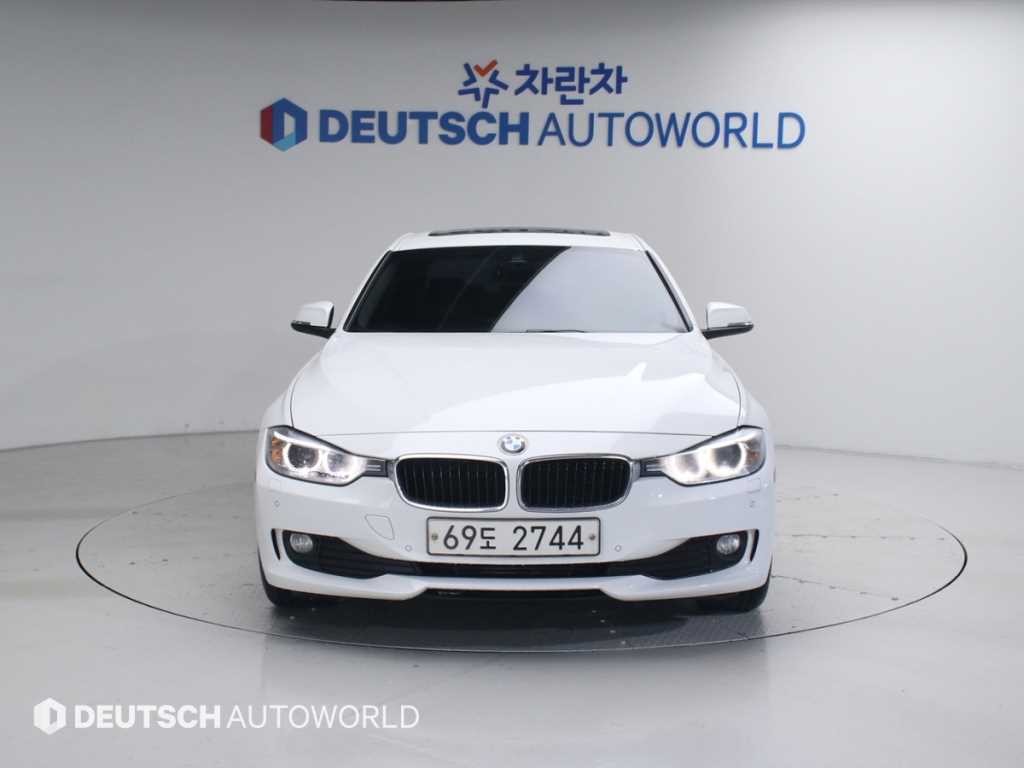 BMW 3시리즈 3시리즈 (F30) 320d 이미지 3