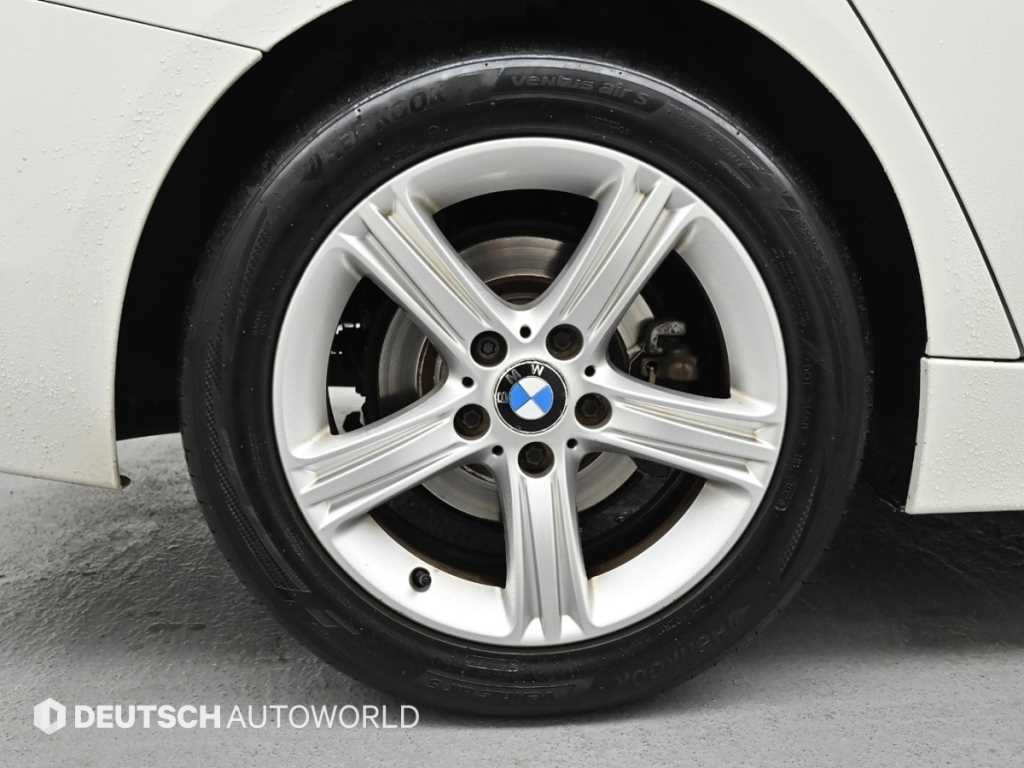 BMW 3시리즈 3시리즈 (F30) 320d 이미지 5