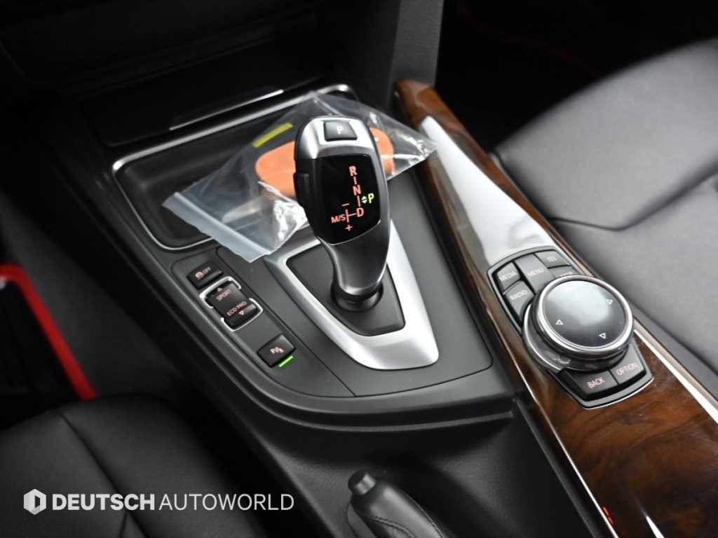 BMW 3시리즈 3시리즈 (F30) 320d 이미지 9