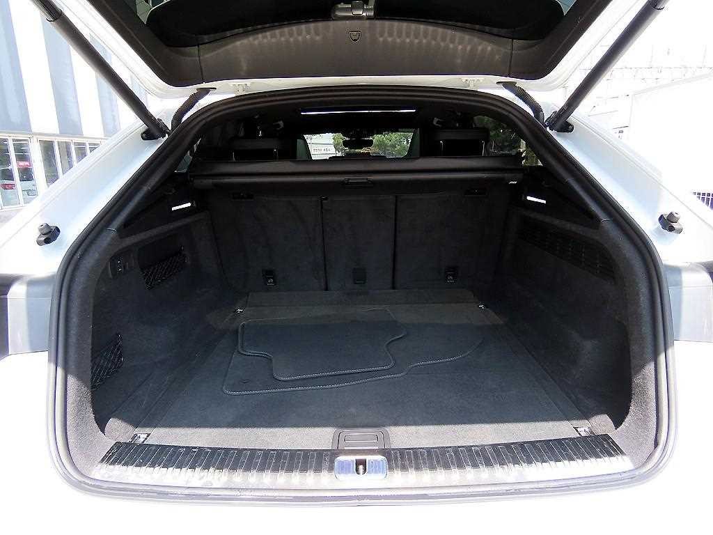 아우디 Q8 55 TFSI 콰트로 프리미엄 이미지 16