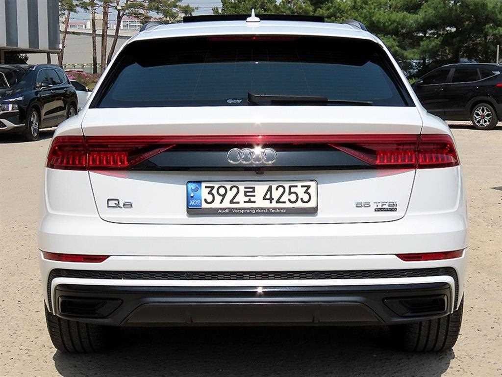 아우디 Q8 55 TFSI 콰트로 프리미엄 이미지 4