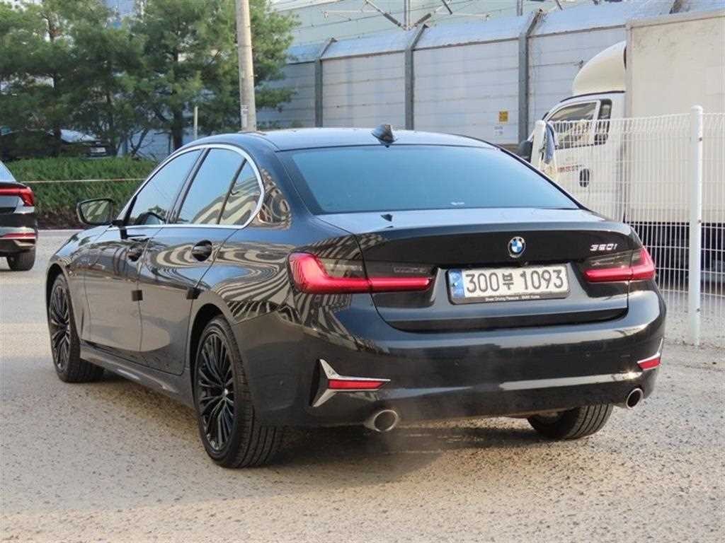BMW 3시리즈 3시리즈 (G20) 320i 럭셔리 이미지 3