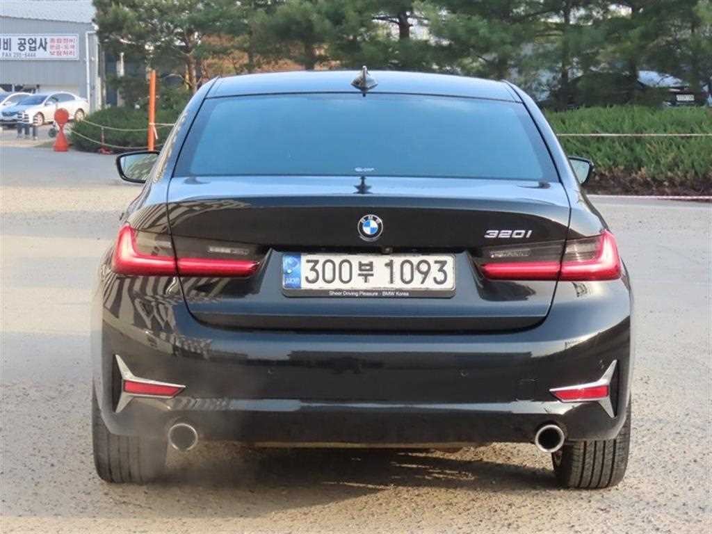 BMW 3시리즈 3시리즈 (G20) 320i 럭셔리 이미지 4