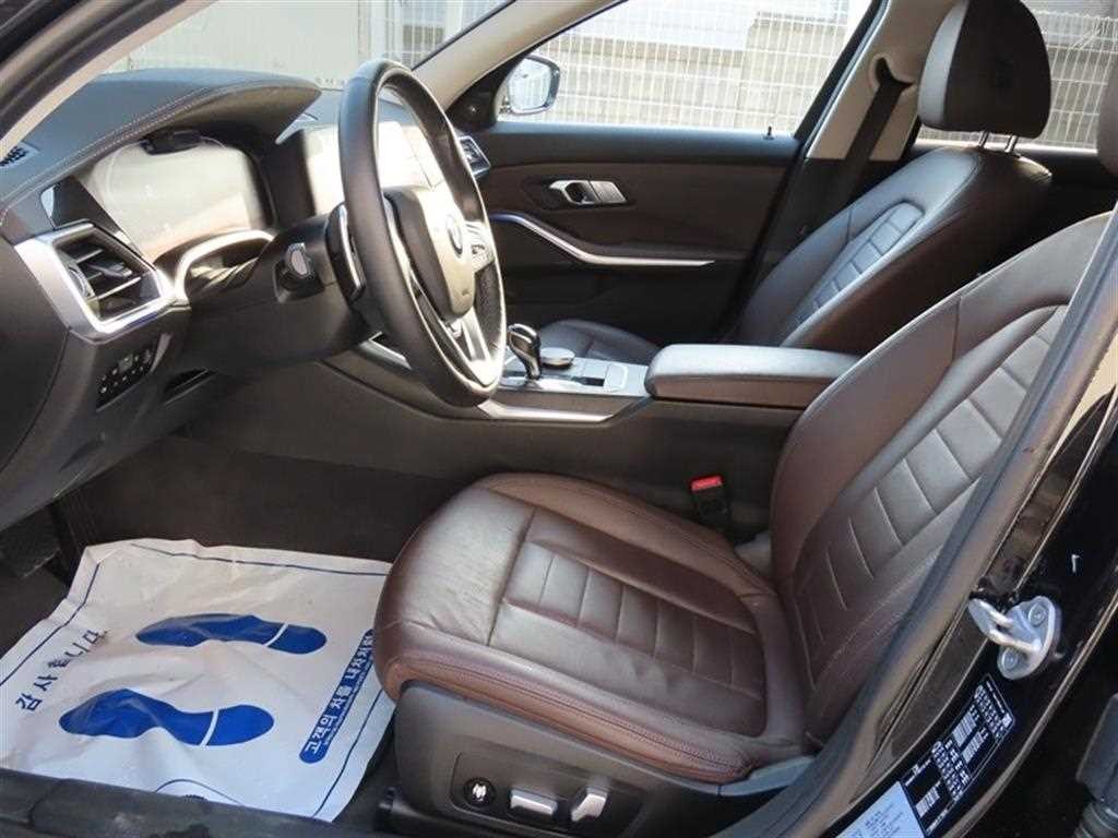 BMW 3시리즈 3시리즈 (G20) 320i 럭셔리 이미지 5