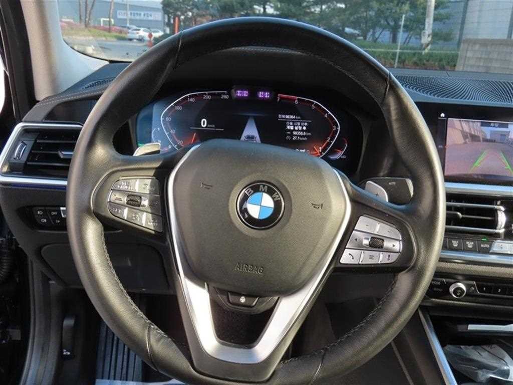 BMW 3시리즈 3시리즈 (G20) 320i 럭셔리 이미지 9